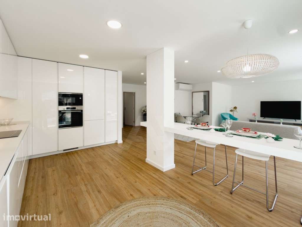 Apartamento T3 Novo na Amoreira Totalmente Mobilado - Grande imagem: 2/48