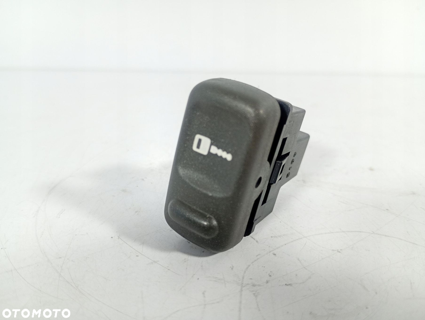 Volvo V40 95-04 WŁĄCZNIK PRZEŁĄCZNIK PRZYCISK ZAMKA CENTRALNEGO OE 30613568 - 3