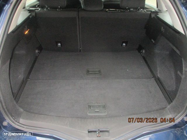 Renault Mégane Sport Tourer ENERGY dCi 110 BUSINESS - 11