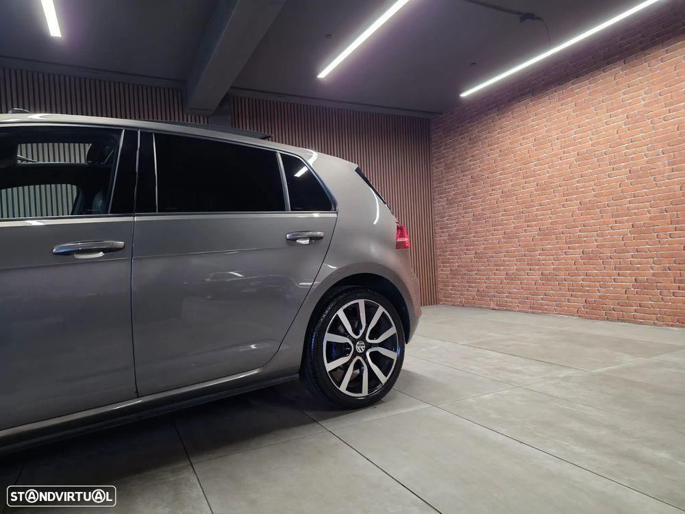 VW Golf 1.4 GTE Plug-In-Hybrid DSG - 36