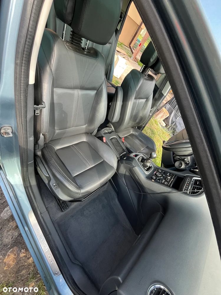 Peugeot 5008 2.0 HDi Premium + - 10