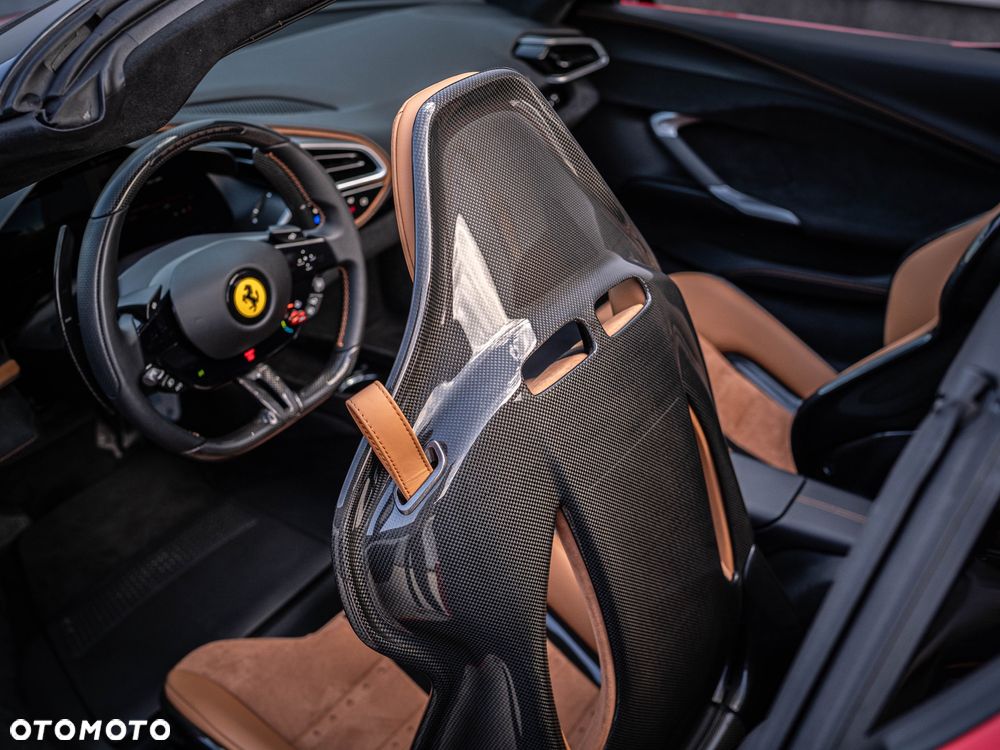 Ferrari 296 GTS - 18