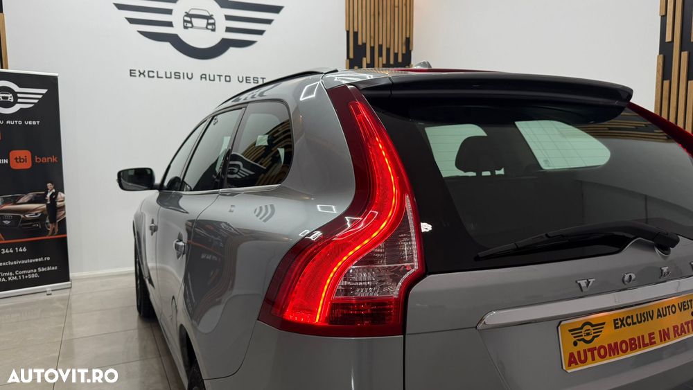 Volvo XC 60 D4 Momentum - 27