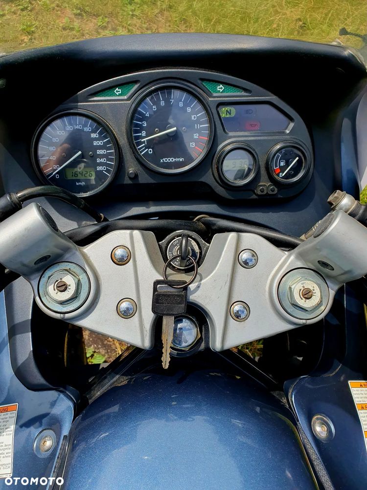 Suzuki GSX - 7