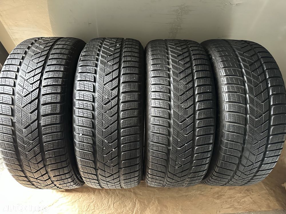 255/45 R19 Pirelli Sottozero 3 Elect PNCS DOT 24-23-22 - 1