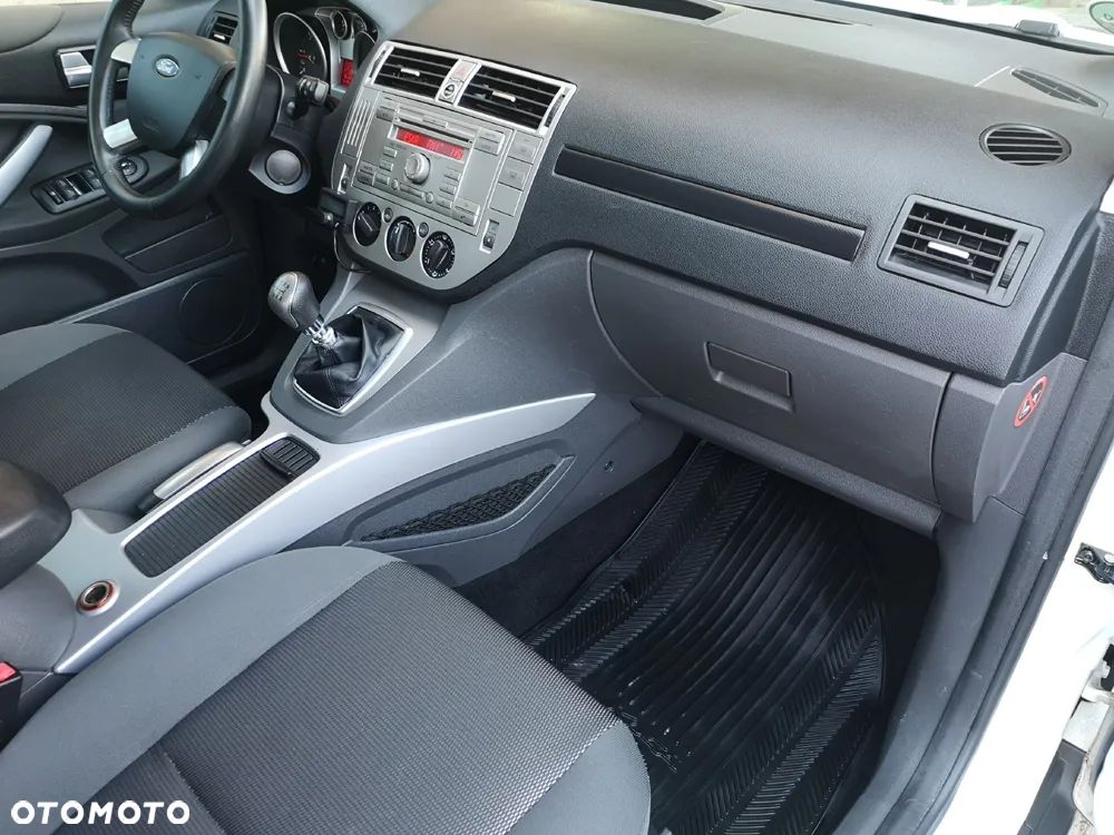 Ford Kuga 2.0 TDCi 2x4 Trend - 12