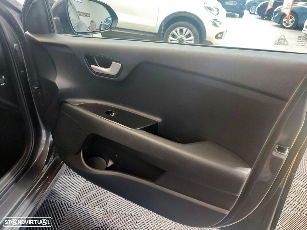 Kia Rio 1.4 CRDi 90 Platinum Edition - 49