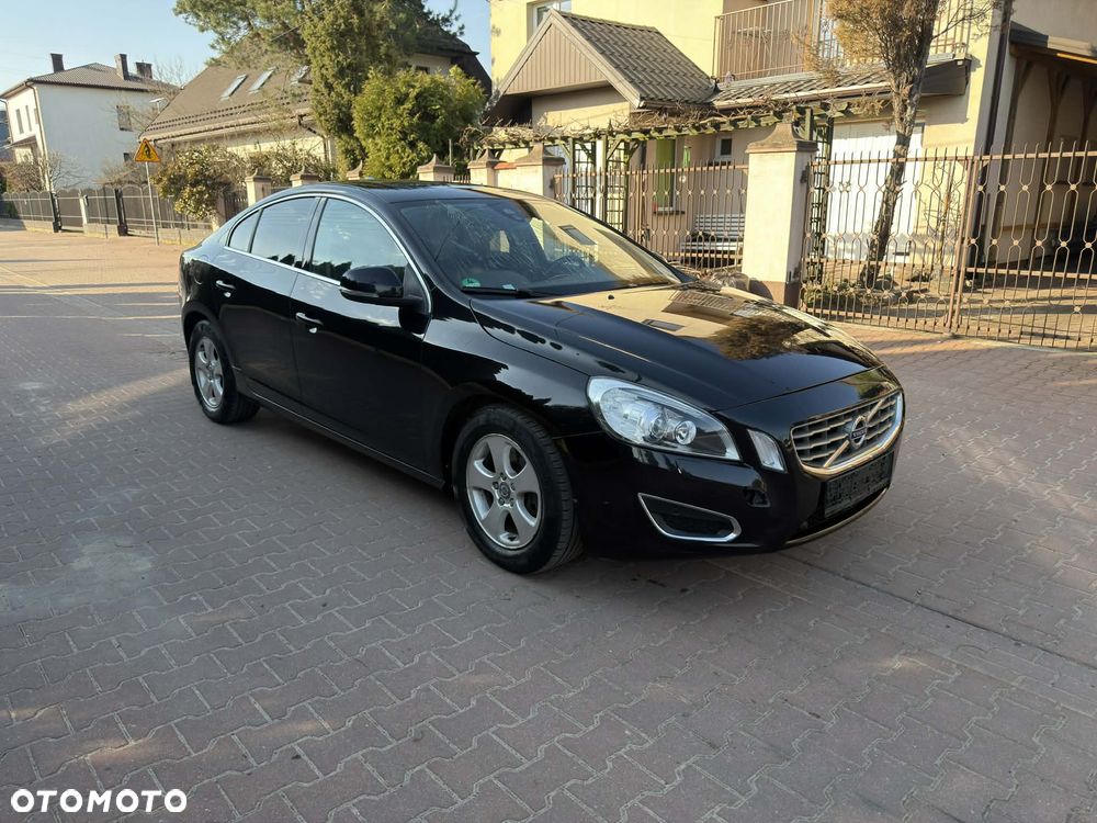 Volvo S60 D5 Summum - 1