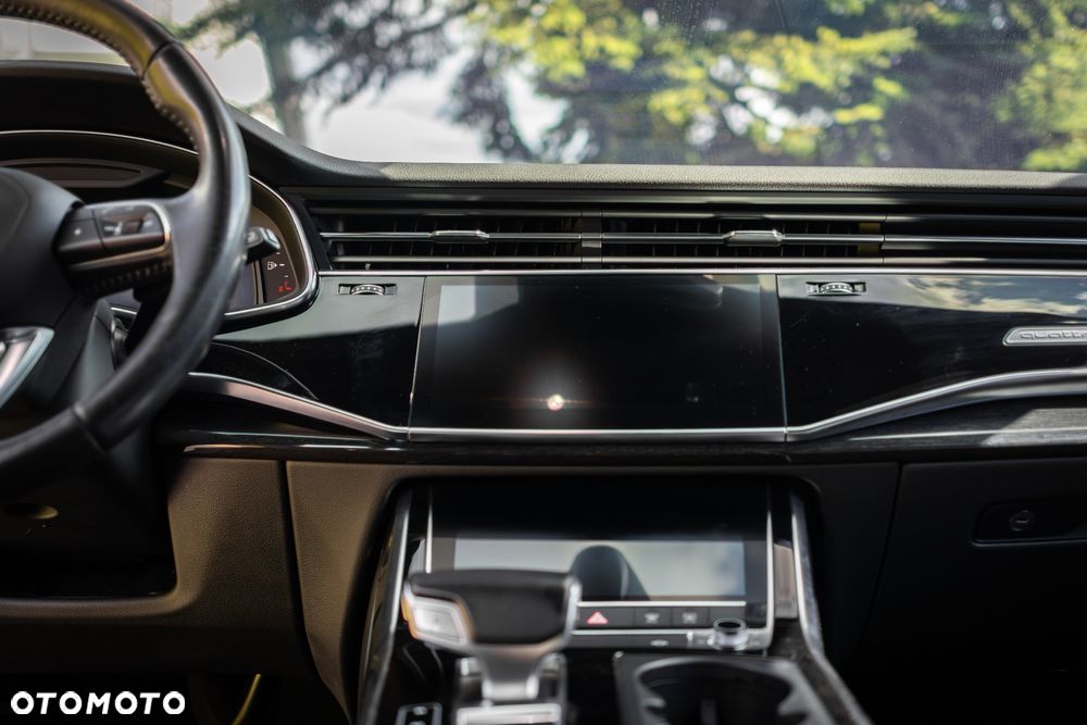 Audi Q8 55 TFSI mHEV Quattro Tiptronic - 19