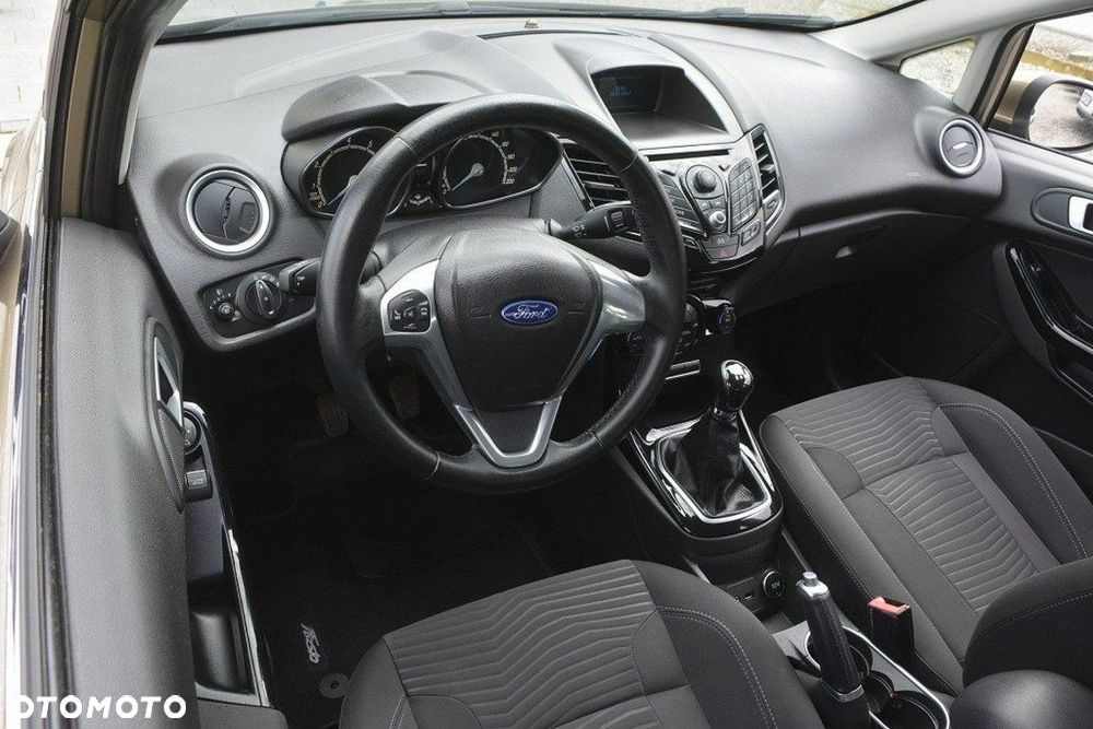 Ford Fiesta 1.0 EcoBoost STart-Stop Titanium - 11
