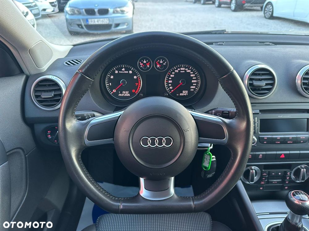 Audi A3 Sportback 1.4 TFSI Ambiente - 11