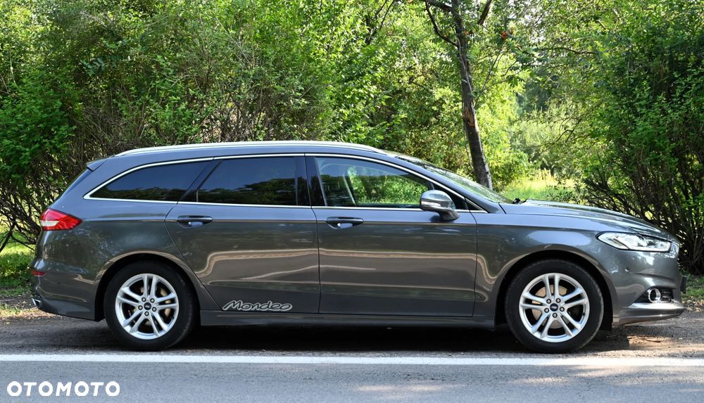 Ford Mondeo - 24