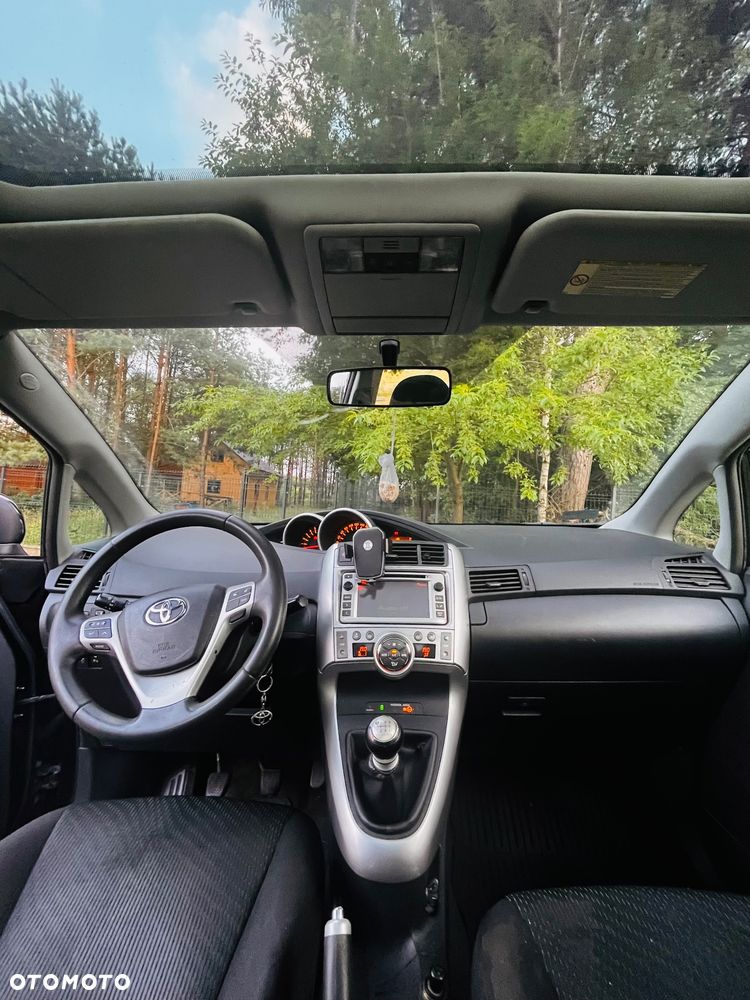Toyota Verso 1.8 Premium EU5 - 13