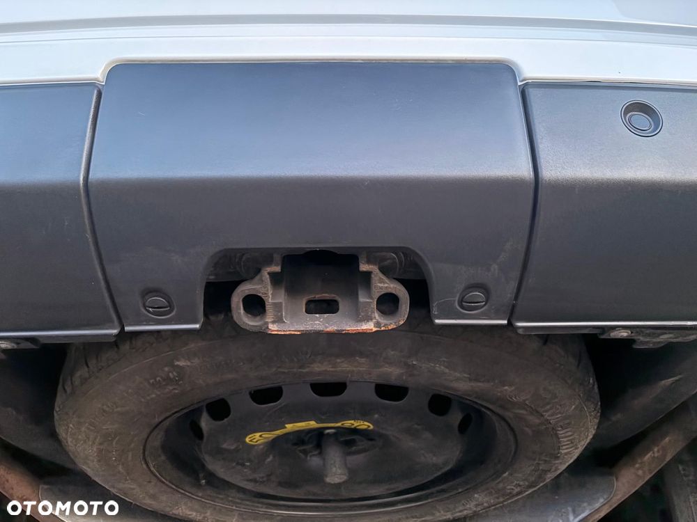 Land Rover Discovery 3.0 Si6 HSE Luxury - 38