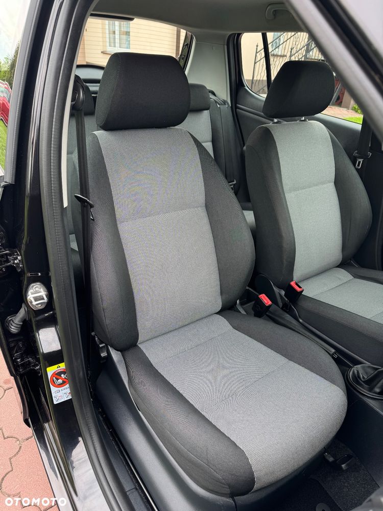 Skoda Fabia 1.2 12V Ambiente + - 16
