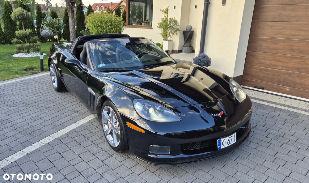 Chevrolet Corvette - 31