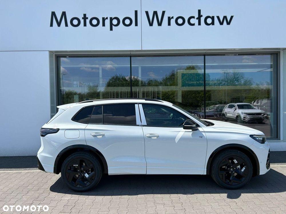 Volkswagen Tiguan - 10