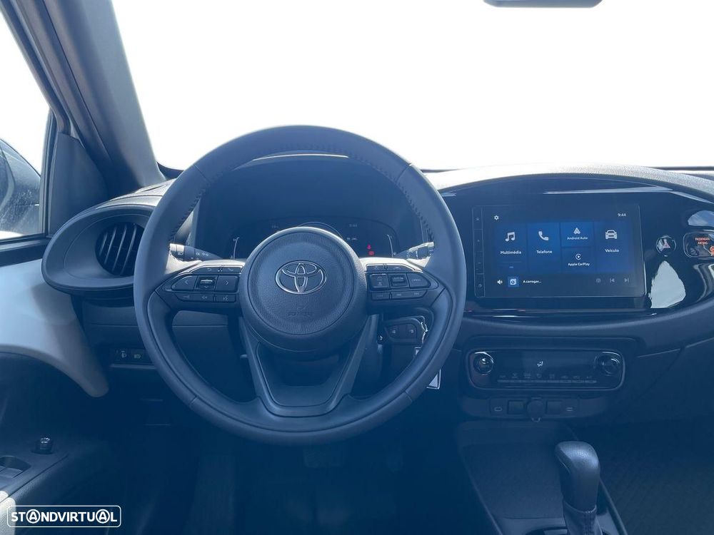 Toyota Aygo X 1.5 Hybrid Play - 10