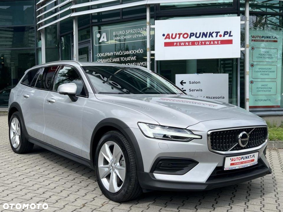 Volvo V60 Cross Country - 3
