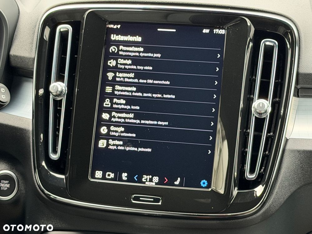 Volvo XC 40 B3 B DKG Plus Black Edition - 36