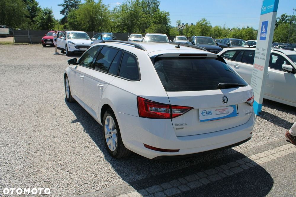 Skoda Superb - 8