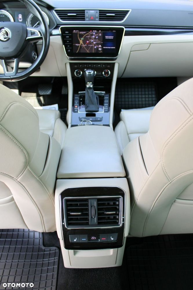 Skoda Superb 2.0 TDI 4x4 DSG L&K - 30