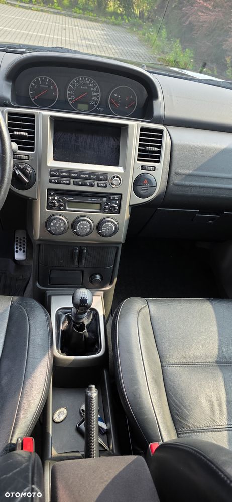 Nissan X-Trail 2.2 dCi Comfort + - 21