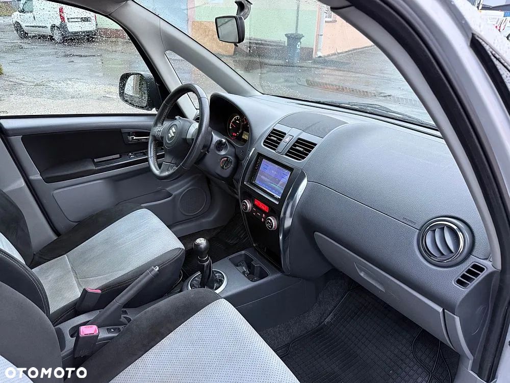 Suzuki SX4 1.6 Premium 4WD - 6