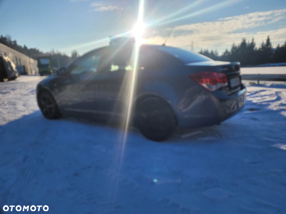 Chevrolet Cruze 1.6 LS - 5
