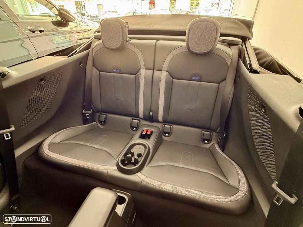 MINI Cabrio C Favoured S - 21