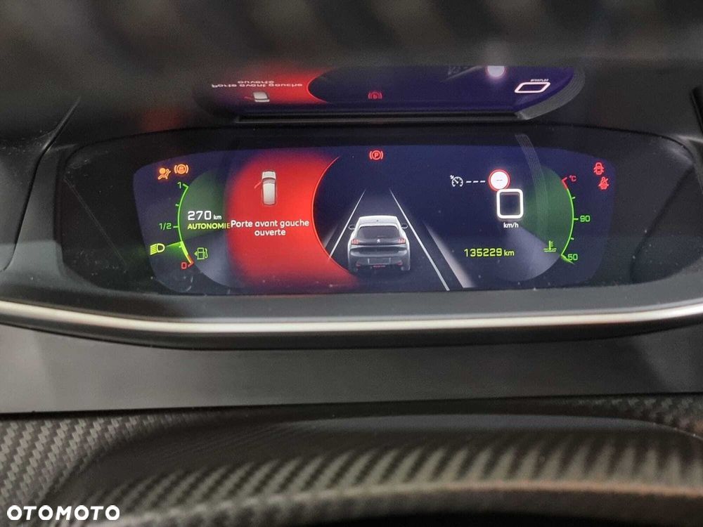 Peugeot 208 - 25