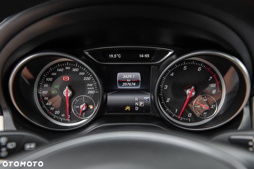 Mercedes-Benz GLA 200 7G-DCT Edition 1 - 19