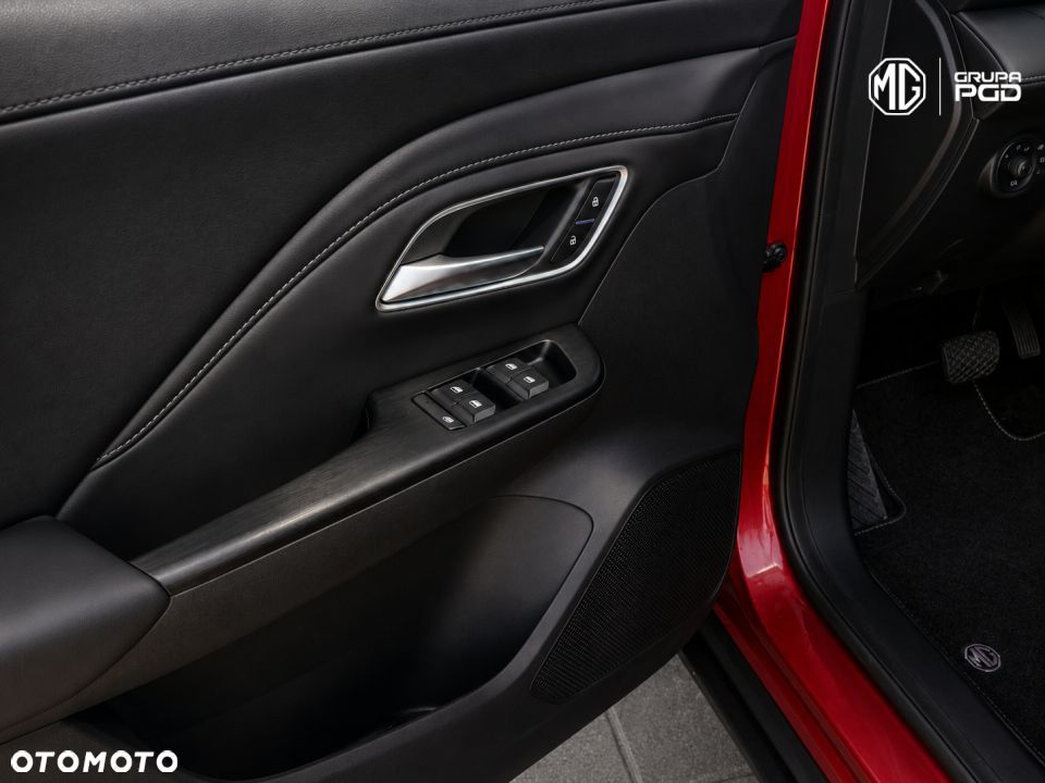 MG ZS Hybrid+ - 21