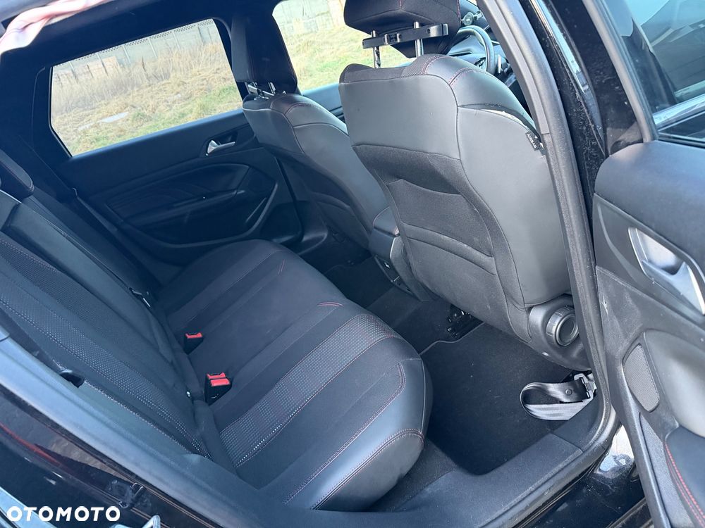 Peugeot 308 PureTech 130 GPF EAT8 Stop & Start GT Pack - 29