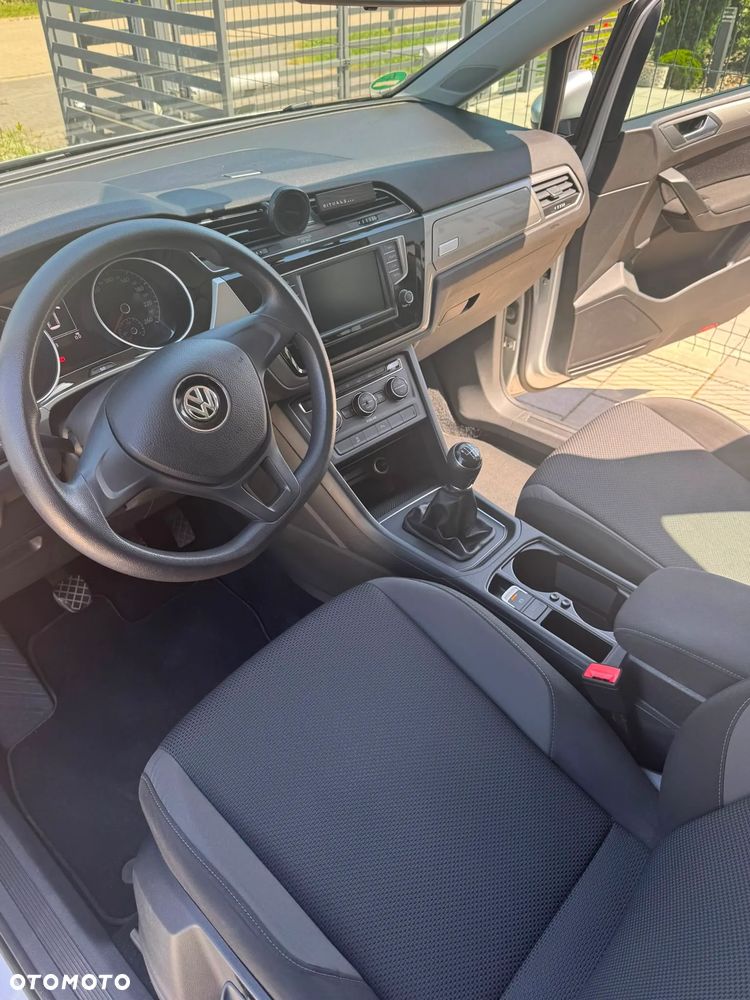 Volkswagen Touran - 7