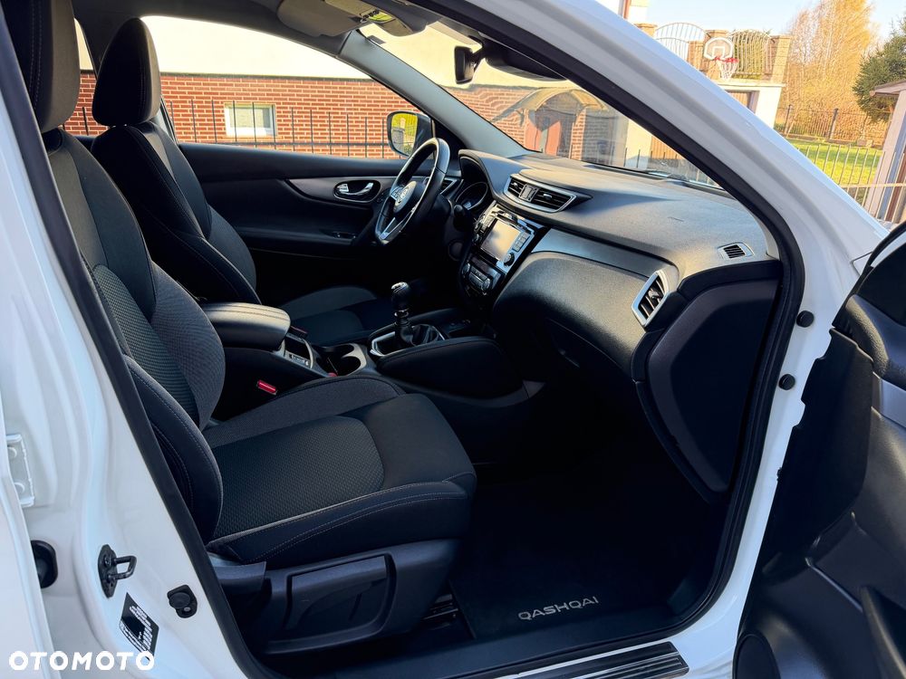 Nissan Qashqai 1.5 dCi N-Connecta - 14