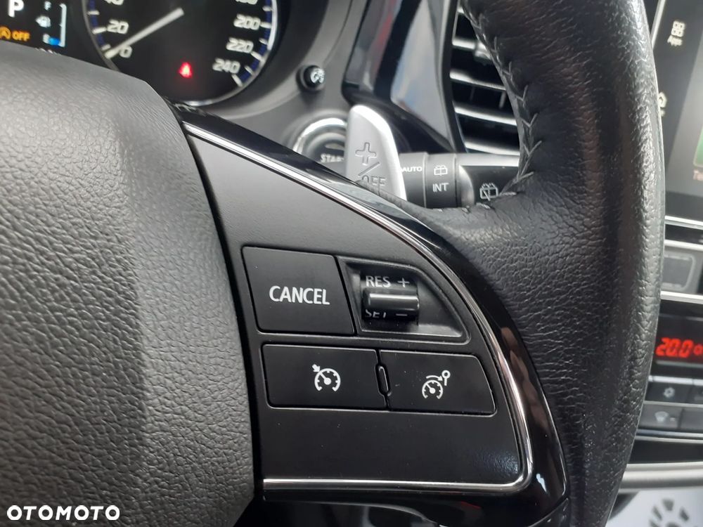 Mitsubishi Outlander 2.0 Intense 4WD CVT - 14
