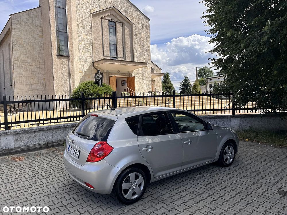 Kia Ceed 1.6 CVVT LX - 3