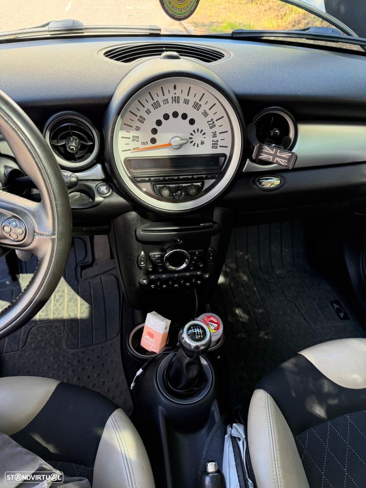 MINI Clubman Cooper D - 13