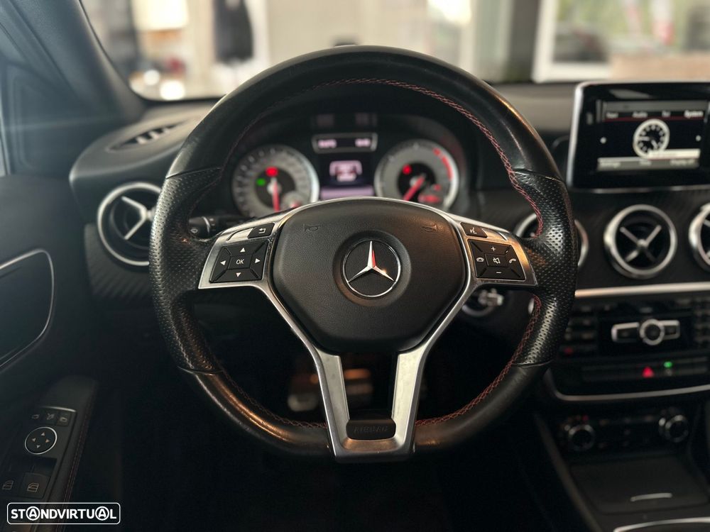 Mercedes-Benz A 180 d AMG Line - 29