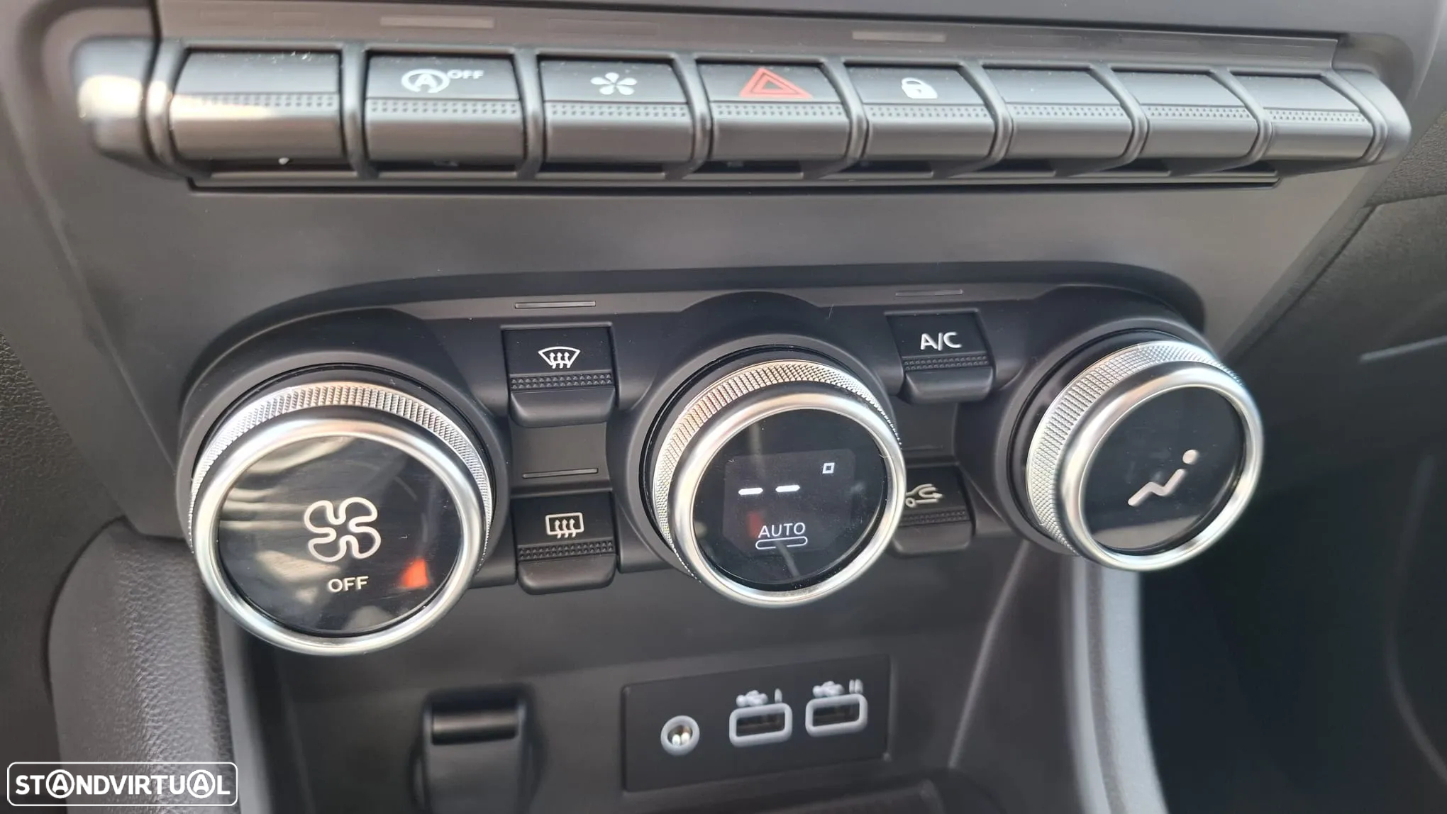 Renault Captur 1.0 TCe Techno Bi-Fuel - 20