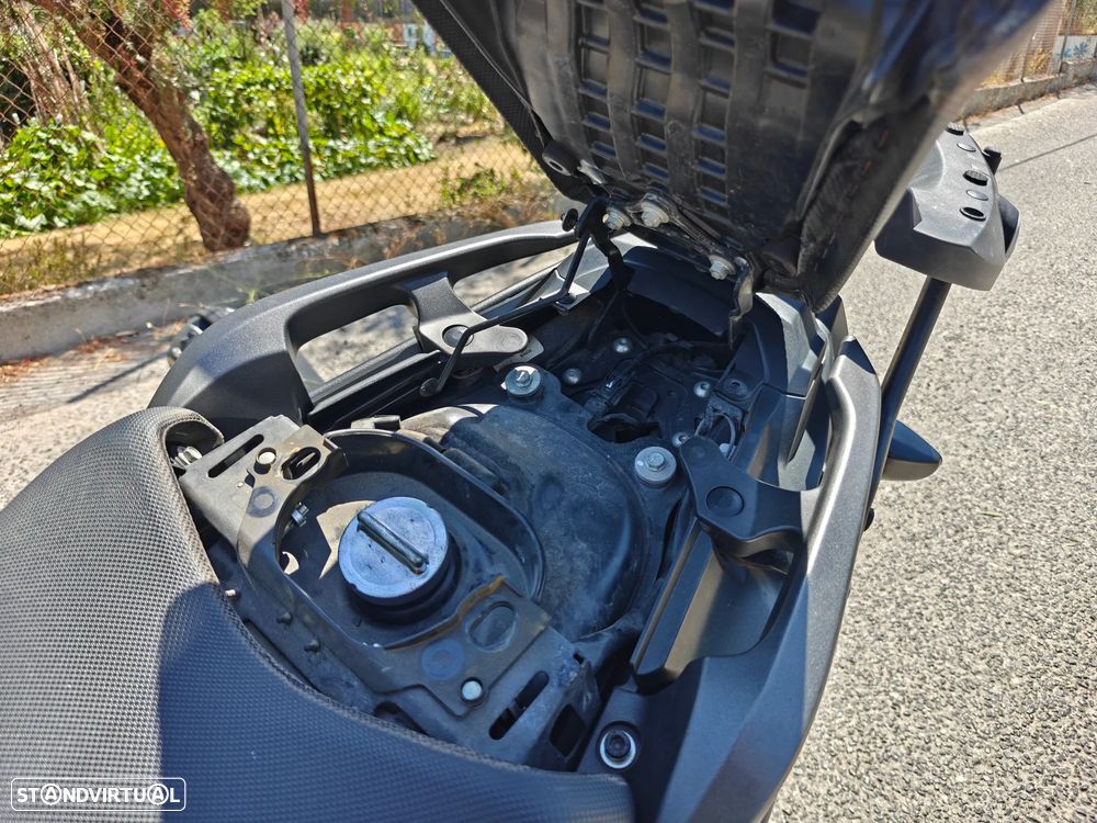 Honda NC750X RC90 1/1 - 13