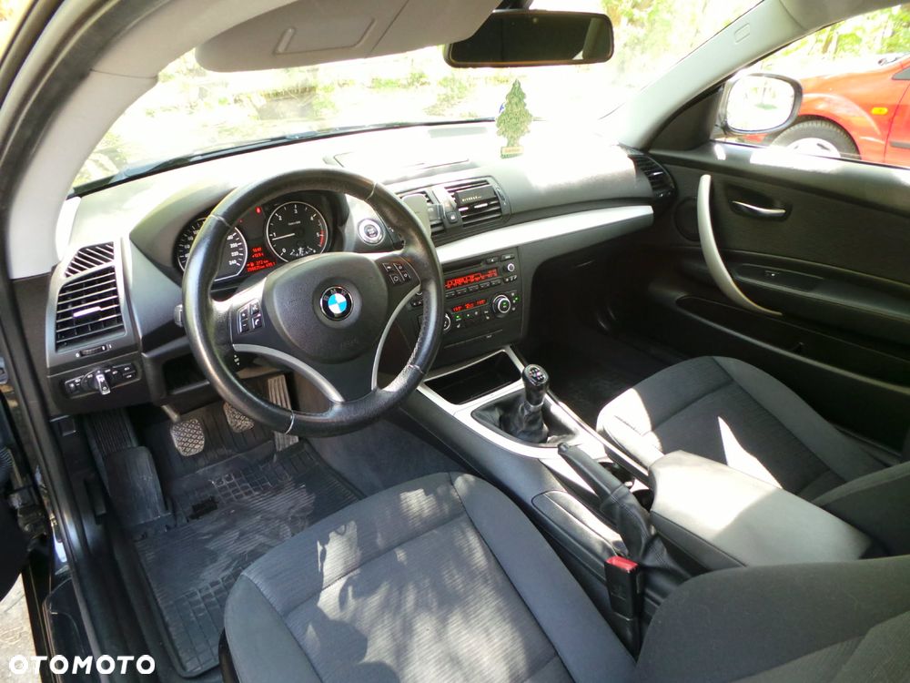 BMW Seria 1 118d - 10