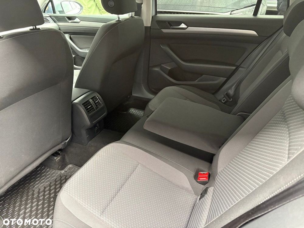 Volkswagen Passat 1.5 TSI EVO Essence DSG - 16