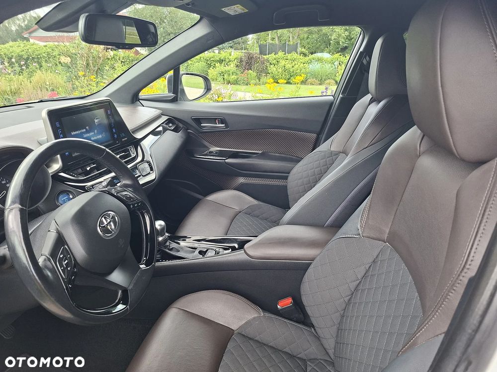 Toyota C-HR - 14