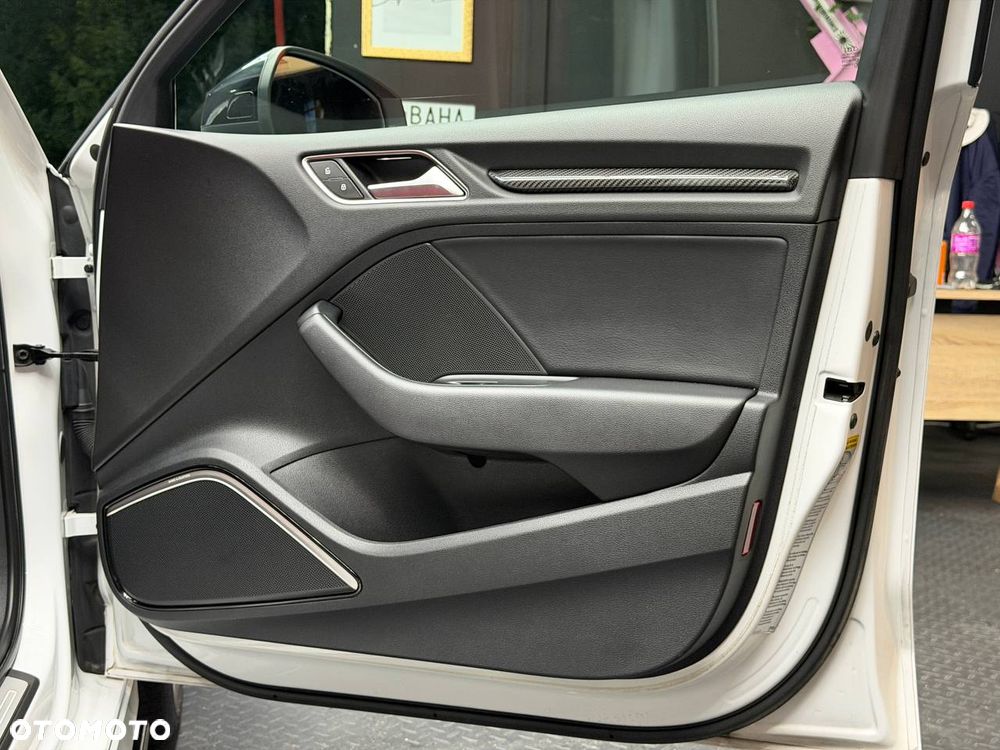 Audi S3 S tronic - 28