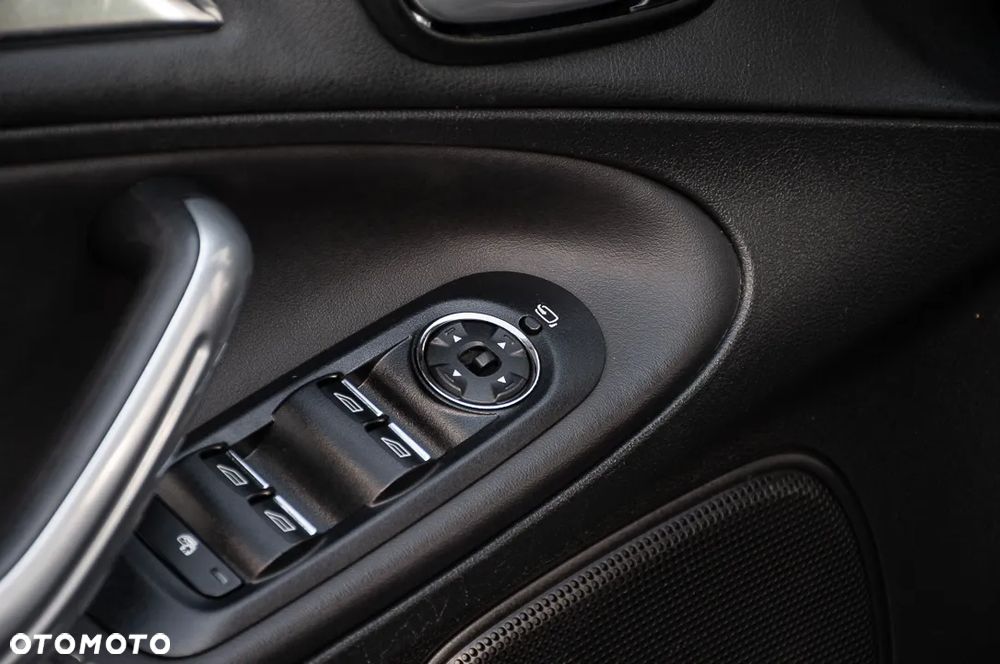 Ford S-Max - 21