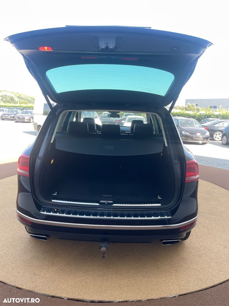 Volkswagen Touareg 3.0 V6 TDI SCR Blue Motion DPF Automatik - 24