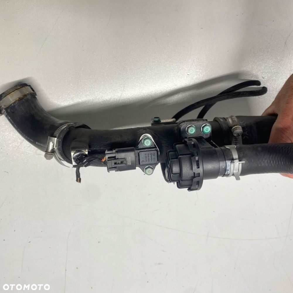 PRZEWÓD INTERCOOLERA GÓRNY HYUNDAI KONA 1.0 T-GDI 16-21 28286-04560 - 3