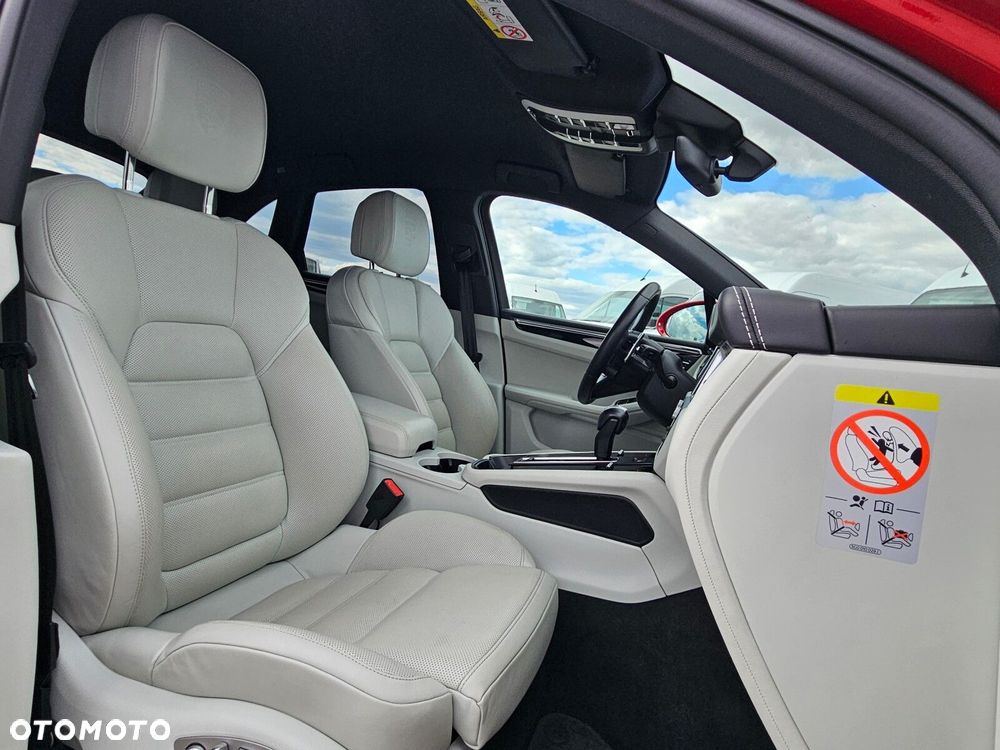 Porsche Macan - 35